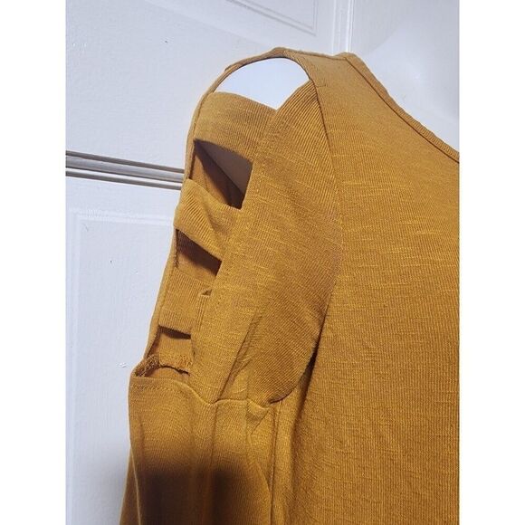 Women's Small Cut Out Pullover Top, Casual Round Neck Long Sleeve Pullover - Picture 12 of 13